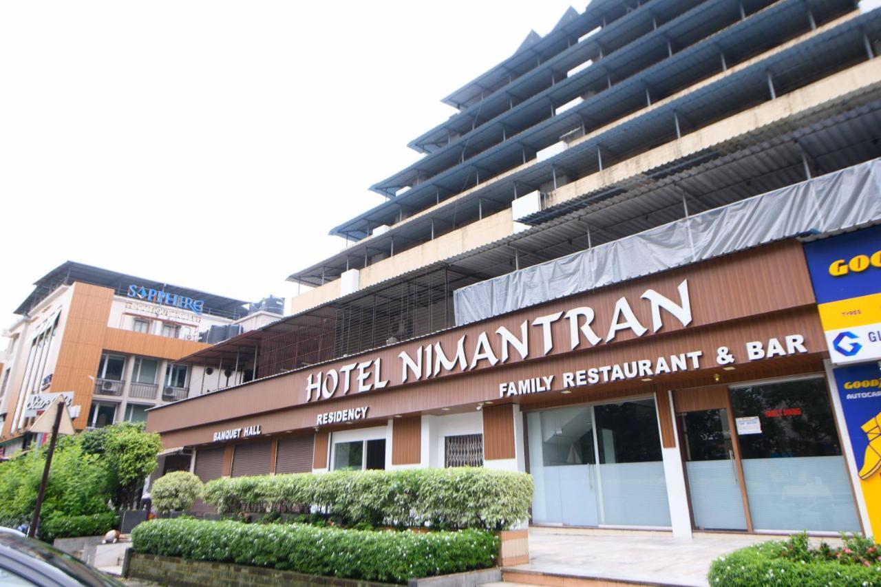 Hotel Nimantran Navi Mumbai Esterno foto